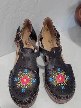 Hand-Embroidered Black Leather Mary Jane Heels With Floral Embroidery 8